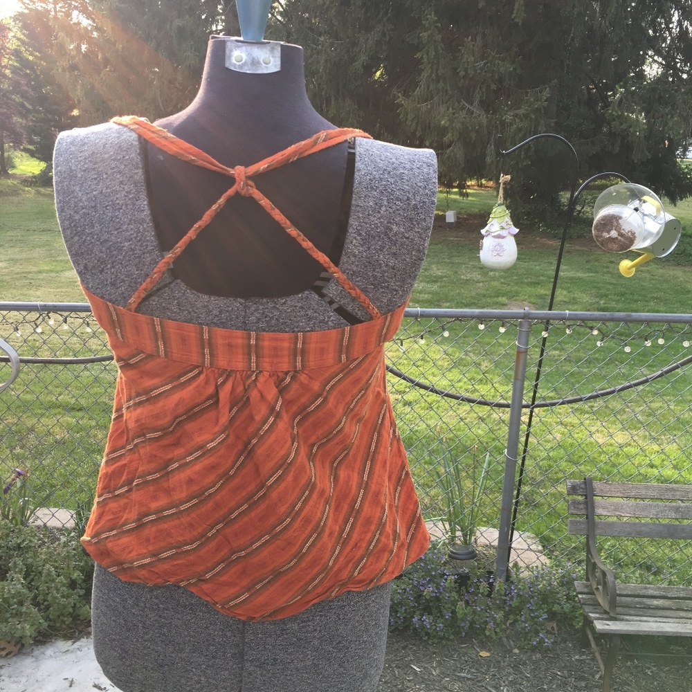 Top - Picture 2 of 2